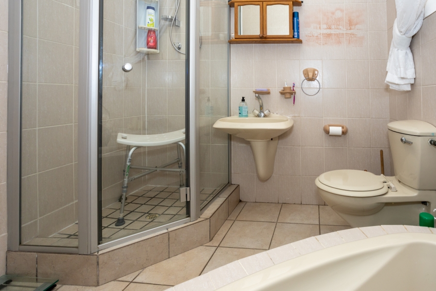 3 Bedroom Property for Sale in Ridgeworth Western Cape